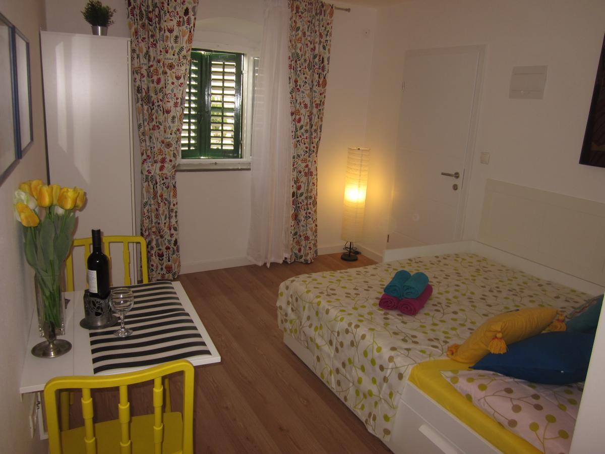 Apartment On The Square Makarská Exteriér fotografie