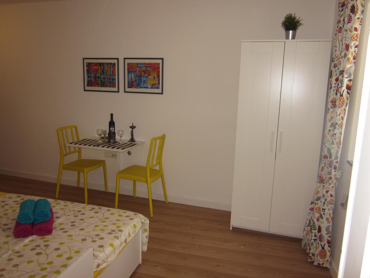 Apartment On The Square Makarská Exteriér fotografie