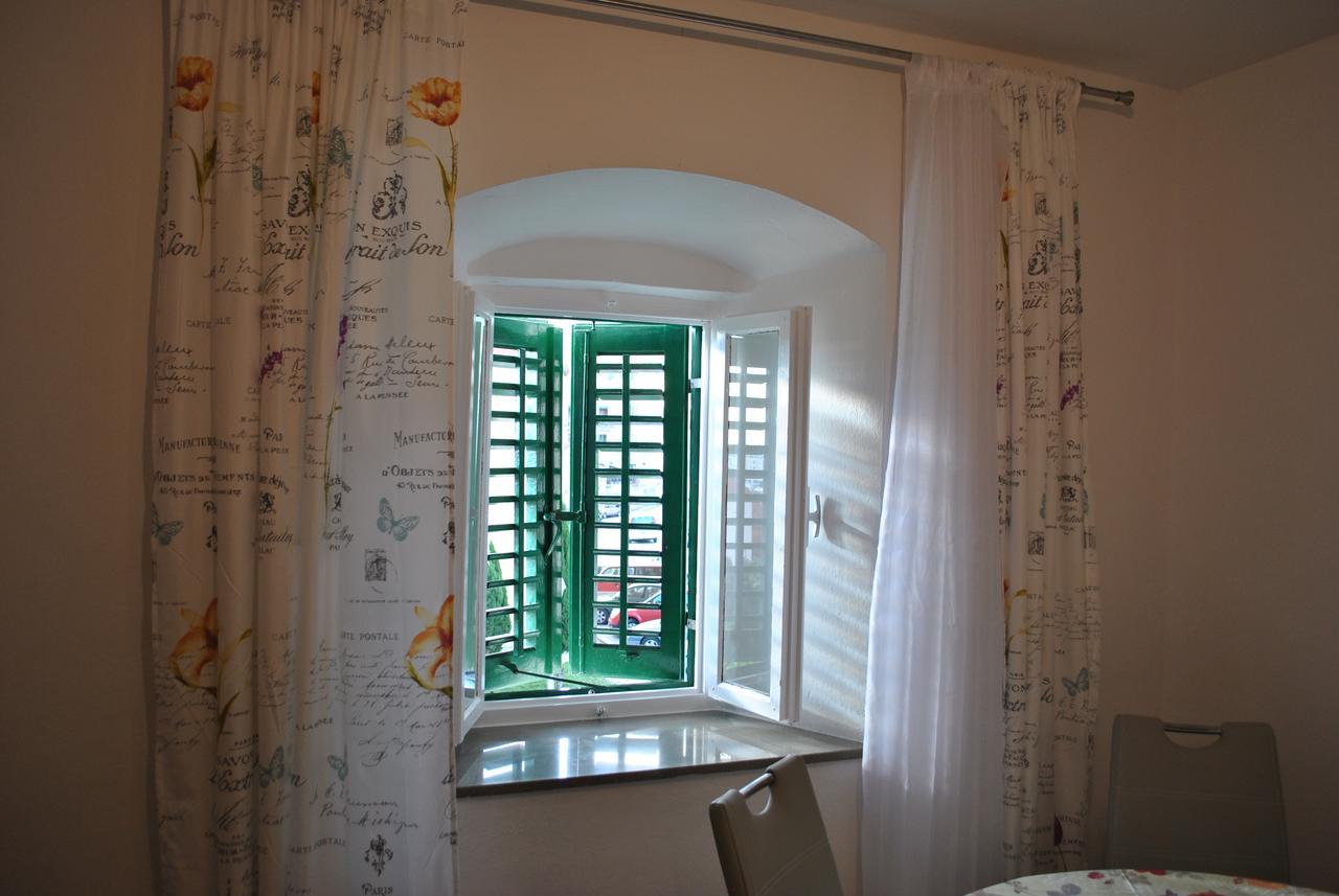 Apartment On The Square Makarská Exteriér fotografie