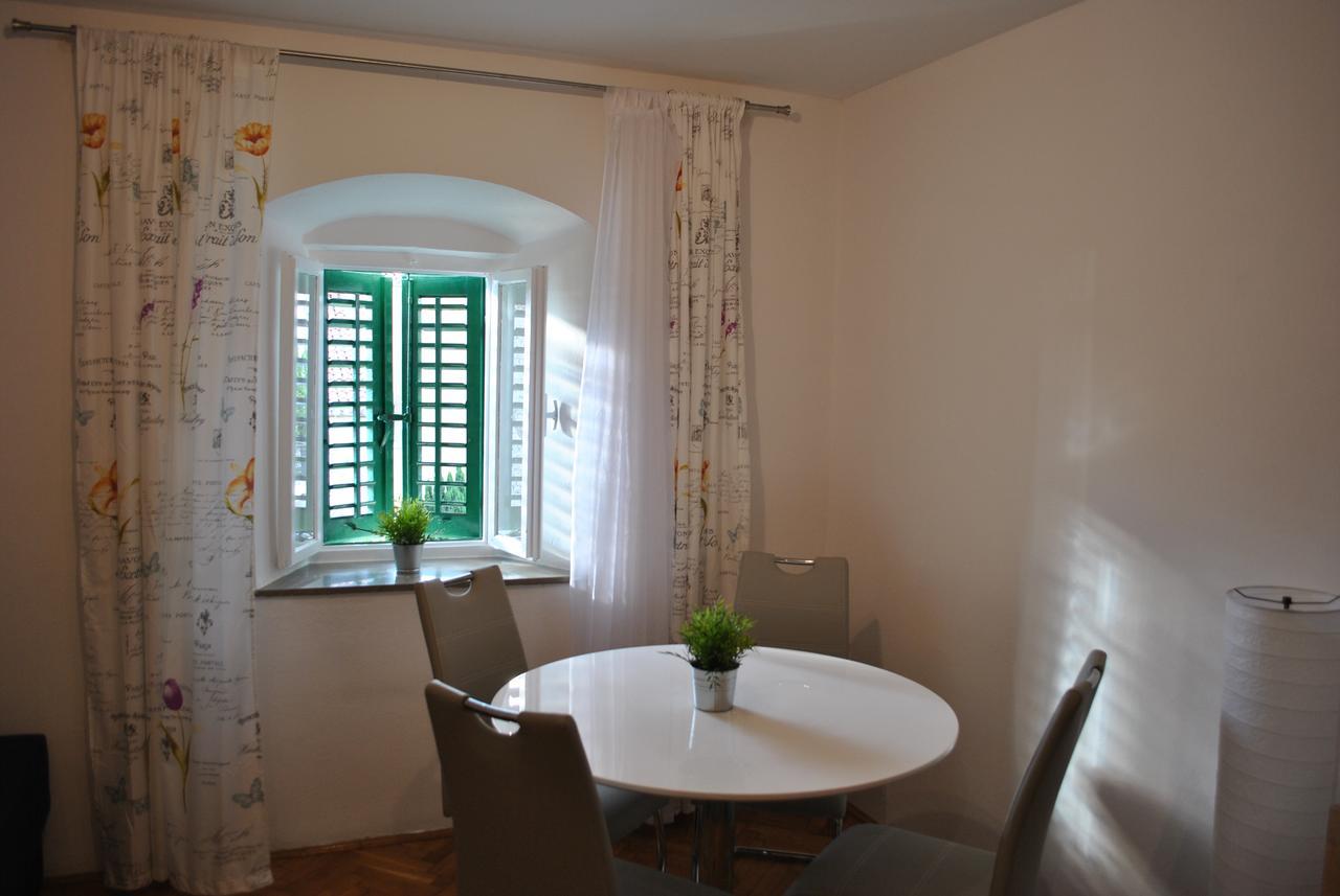 Apartment On The Square Makarská Exteriér fotografie