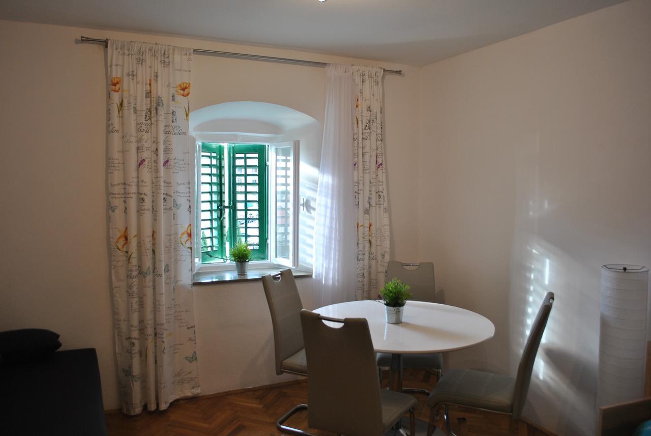 Apartment On The Square Makarská Exteriér fotografie