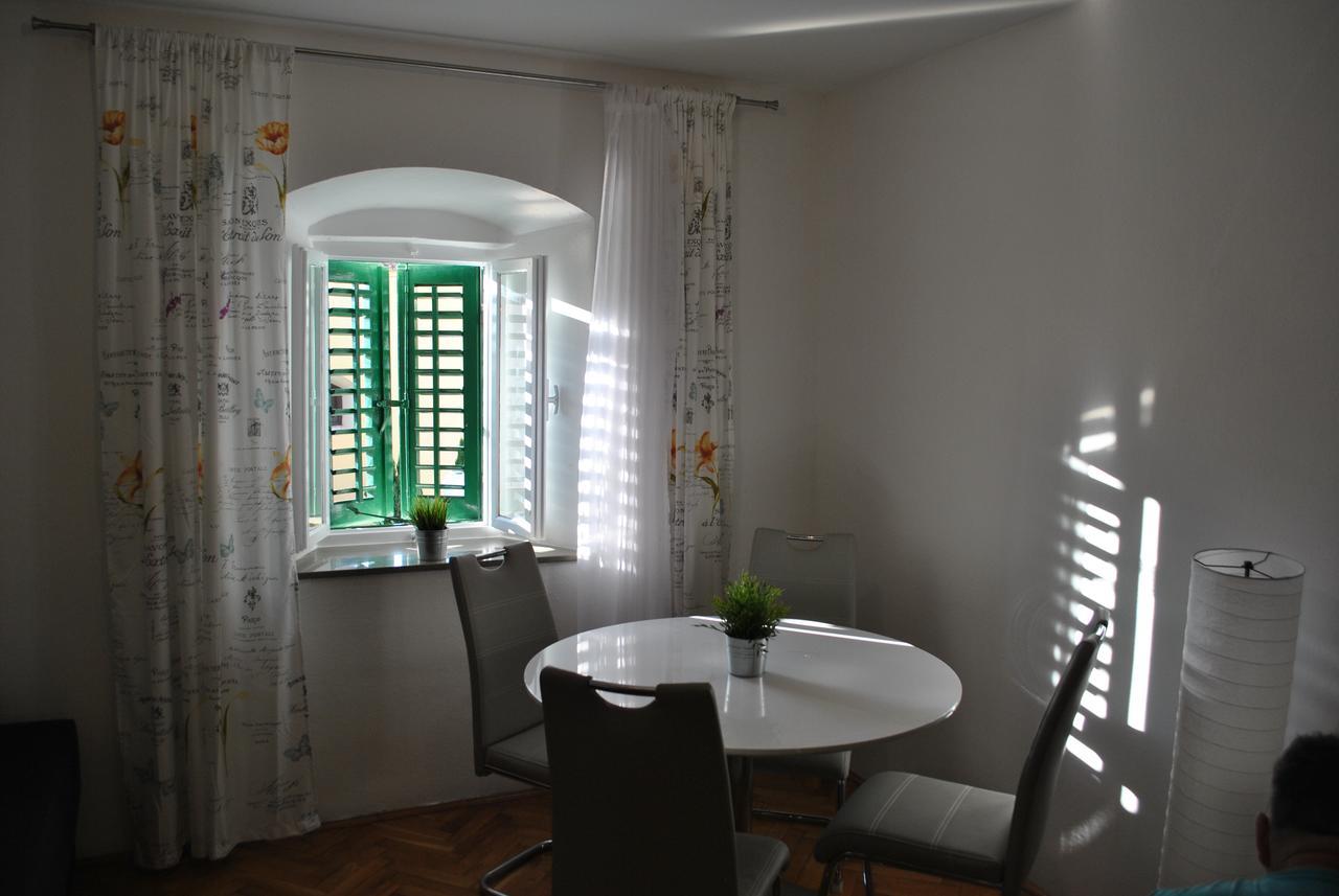 Apartment On The Square Makarská Exteriér fotografie