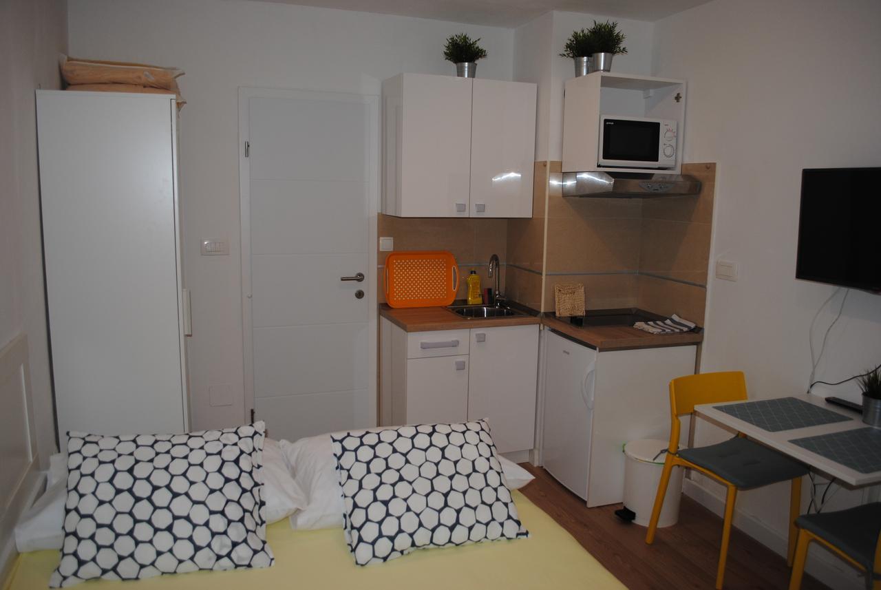Apartment On The Square Makarská Exteriér fotografie