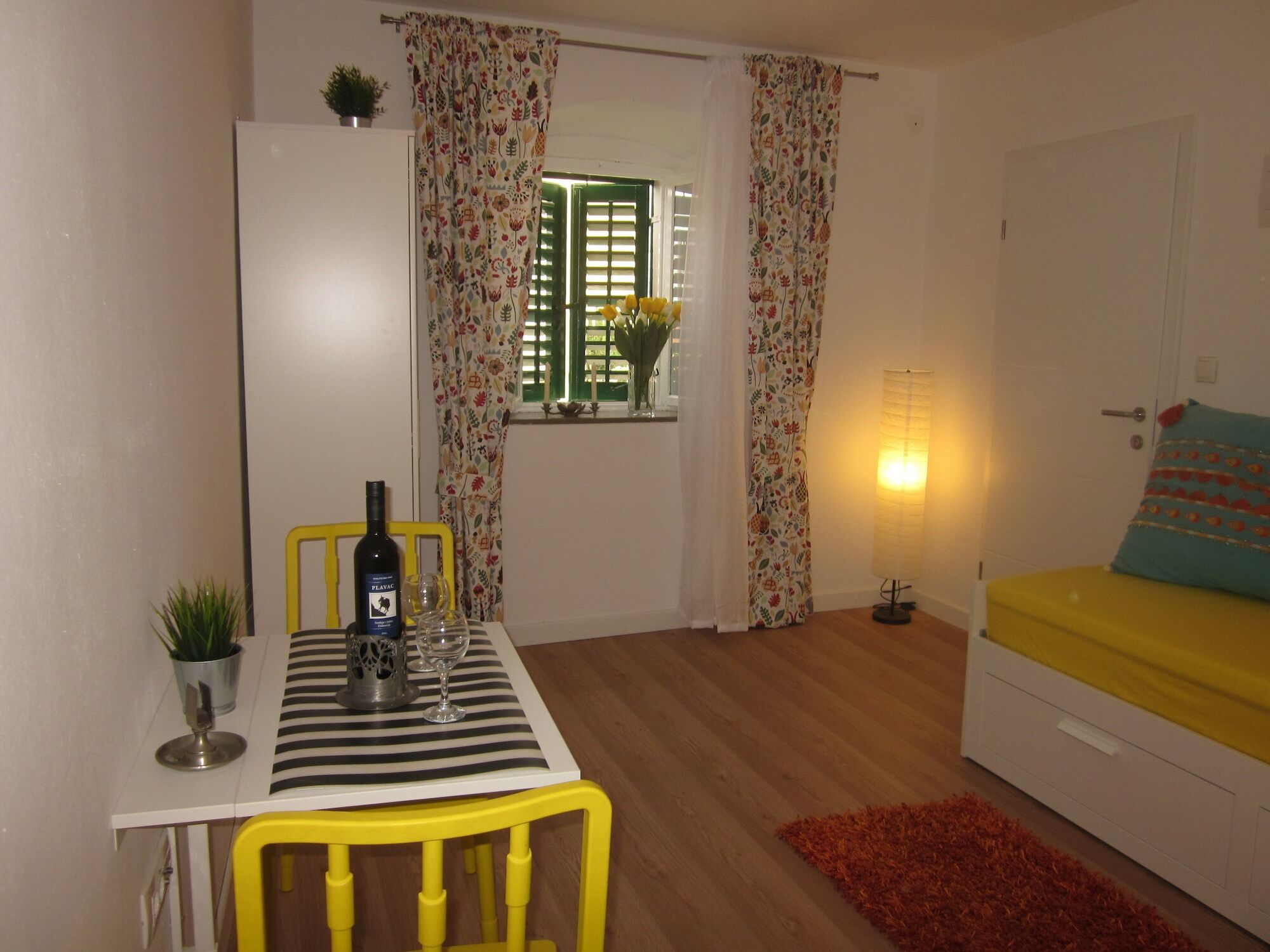 Apartment On The Square Makarská Exteriér fotografie